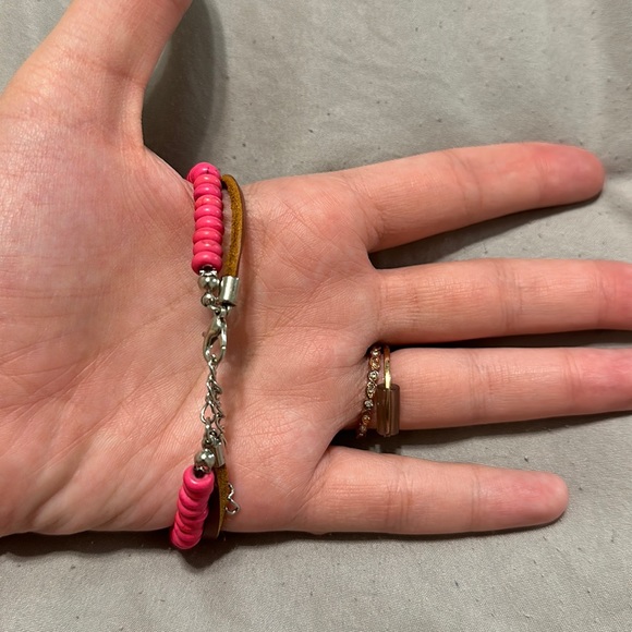 Paparazzi valentines heart bracelet - Picture 2 of 2